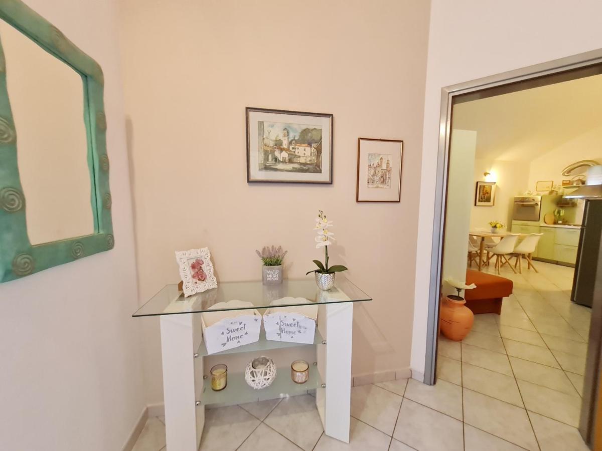 Apartment Ivana Borak Оміш Екстер'єр фото